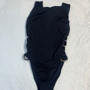 One piece swim suite